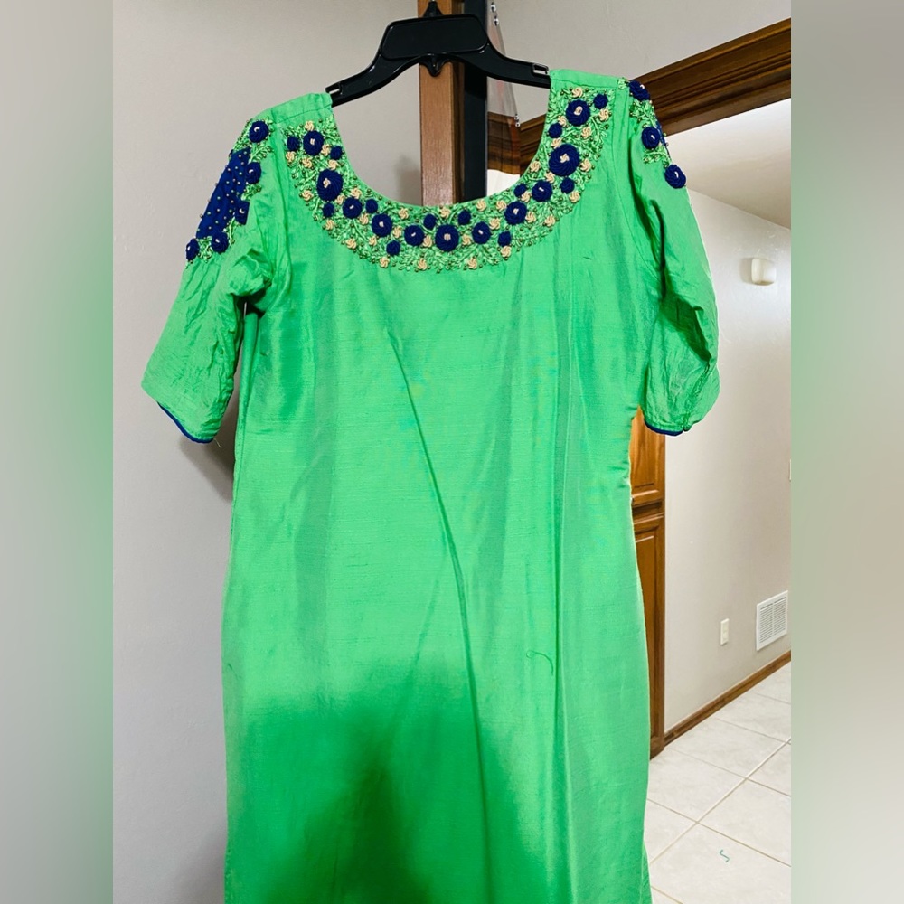 Handworked Top